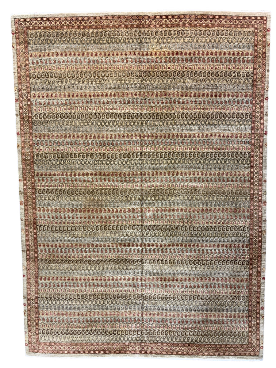 Hand-Knotted Wool Rug – Ivory & Pistachio Pattern – 10’1” × 14’0”