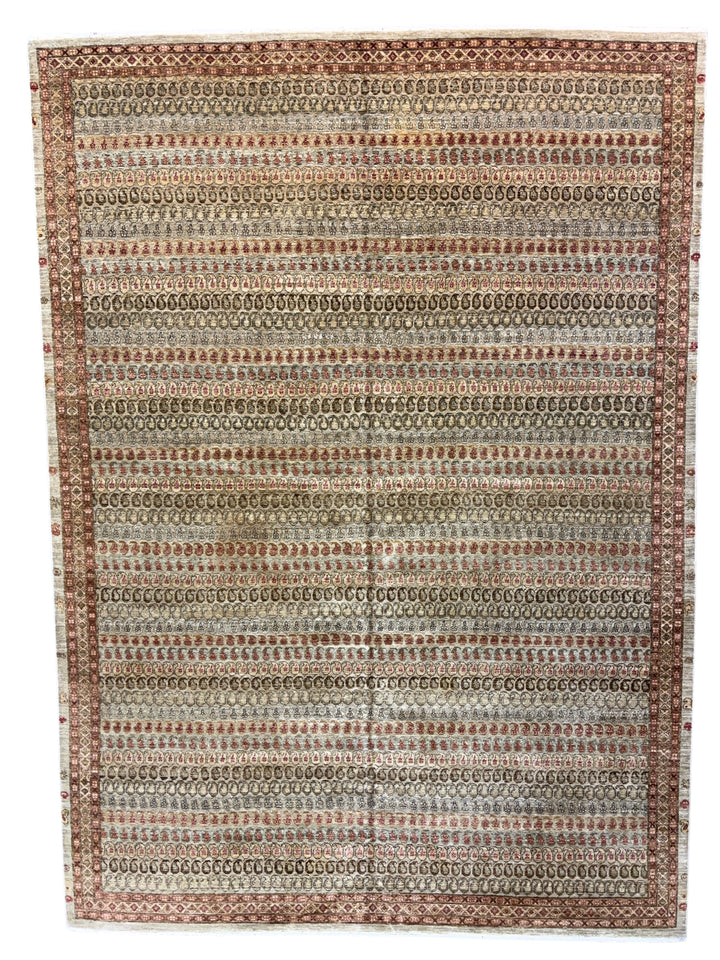 Hand-Knotted Wool Rug – Ivory &amp; Pistachio Pattern – 10’1” × 14’0”
