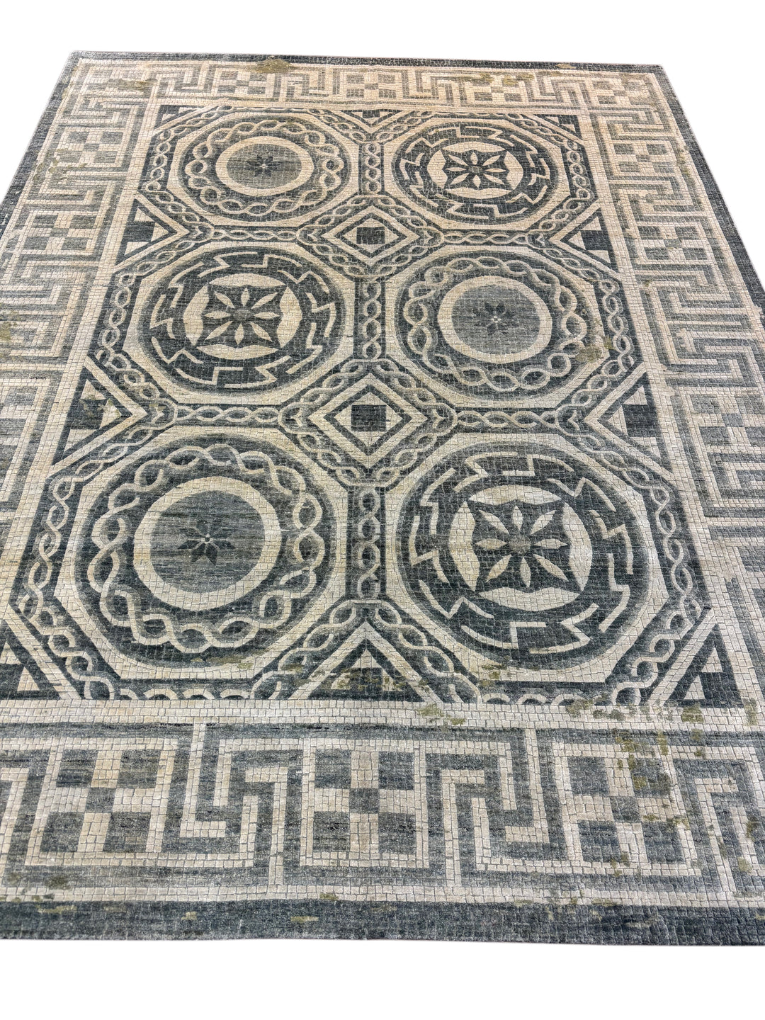 Mosaic Medallion Contemporary Wool Rug – 9’1” x 11’11”