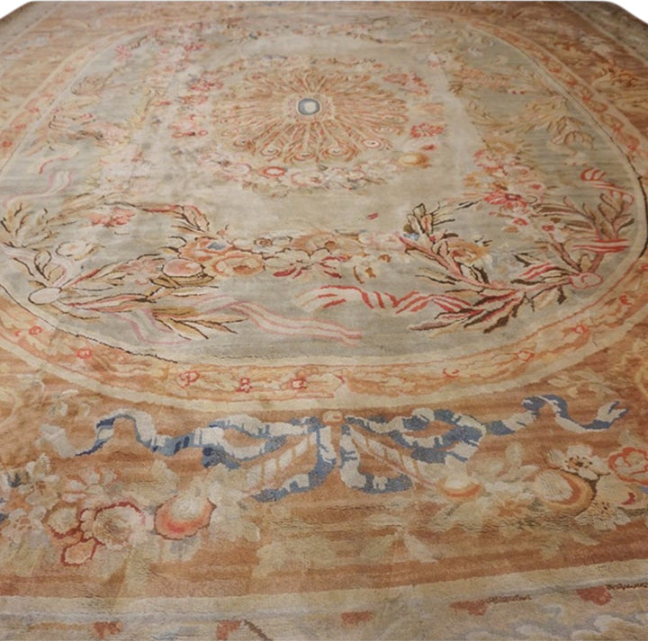 Antique French Savonnerie Rug Circa 1890 – Handwoven Wool Masterpiece – Soft Beige &amp; Blush Floral Design - 14.10 x 20.0