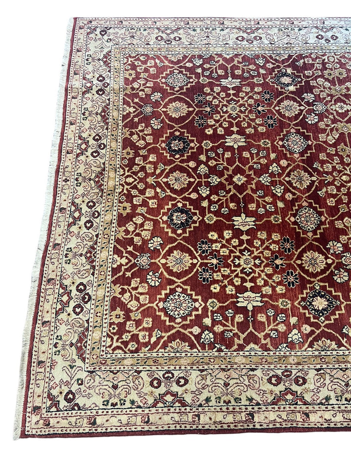 Burgundy Traditional Wool Rug – 8’0” x 10’9”
