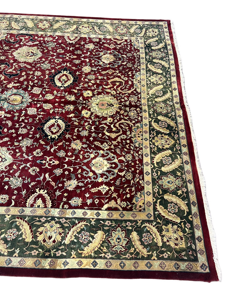 Burgundy Estate Traditional Wool Rug – 9’6” x 13’10”