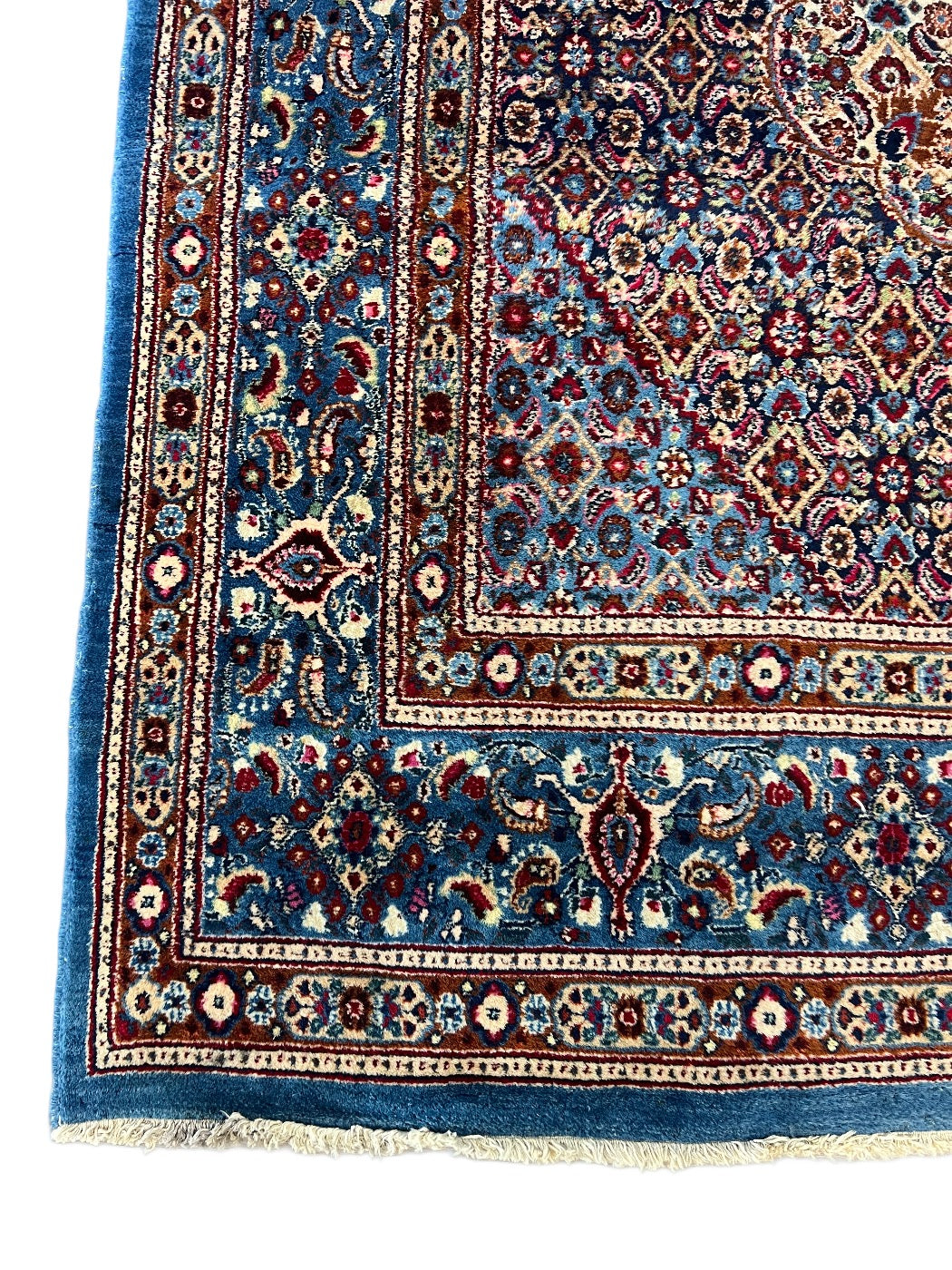 Classic Medallion Wool Rug – Blue &amp; Ivory Design – 10’0” x 12’10”