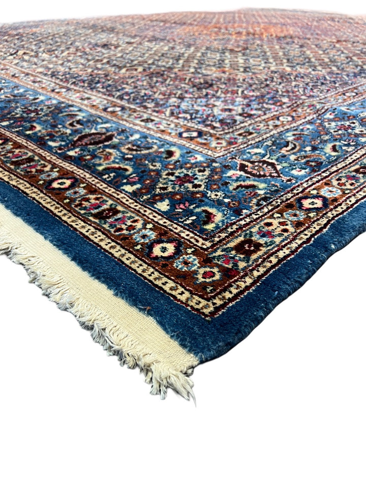 Classic Medallion Wool Rug – Blue &amp; Ivory Design – 10’0” x 12’10”