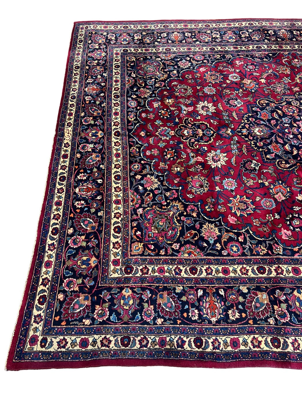 Grand Floral Medallion Wool Rug – Crimson &amp; Navy – 10’0” x 13’2”