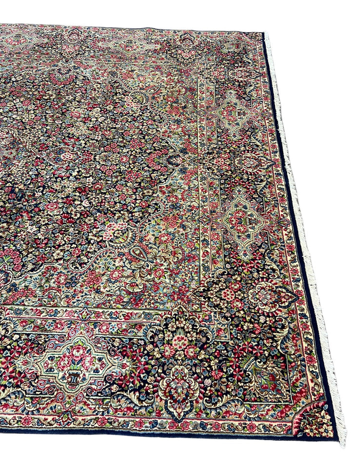 Floral Medallion Design Kerman Style Wool Rug – 9’9” x 12’10”
