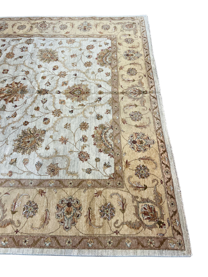 Timeless Floral Design Ivory &amp; Beige – 10’0” × 13’8” |  Handcrafted Wool Area Rug