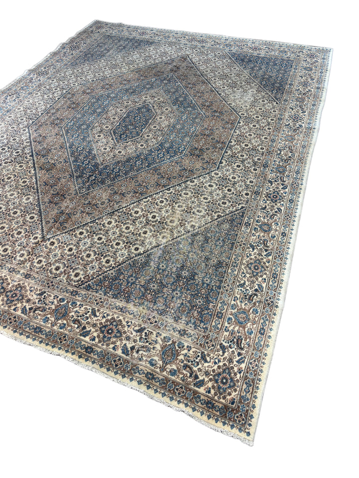 Navy &amp; Ivory Antique Medallion Rug – 9’8” × 12’10”