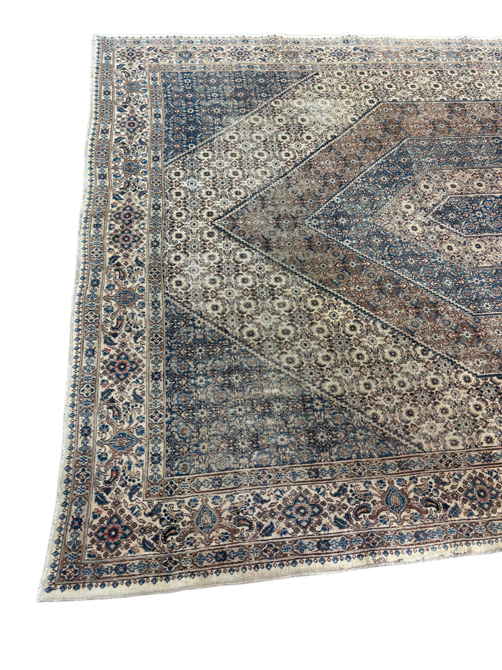 Navy &amp; Ivory Antique Medallion Rug – 9’8” × 12’10”