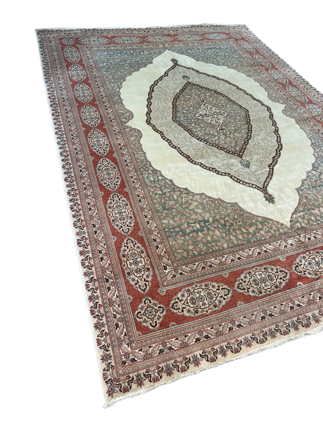 Sage &amp; Terracotta Medallion Wool Area Rug – 9’10” × 13’8”