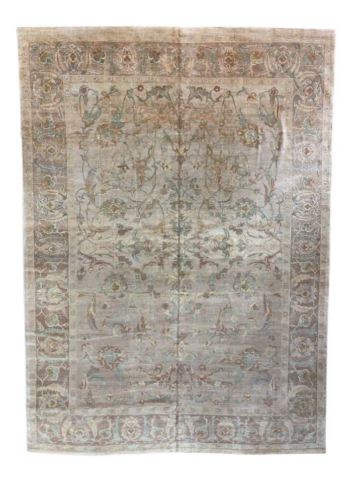 Muted Floral Vine Wool Rug – 9’9” × 13’7”