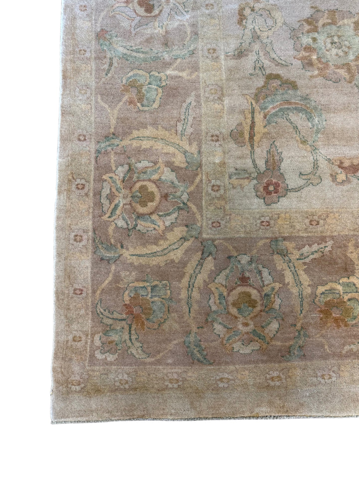Muted Floral Vine Wool Rug – 9’9” × 13’7”