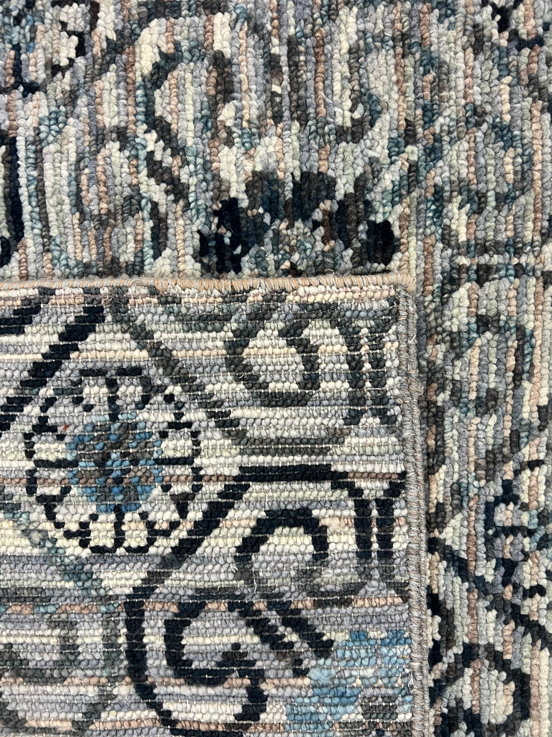 Handcrafted Contemporary Wool Area Rug – Geometric Medallion Design - 10.4’ x 13.7’