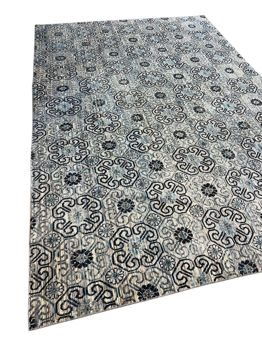 Handcrafted Contemporary Wool Area Rug – Geometric Medallion Design - 9.1’ x 13.9’