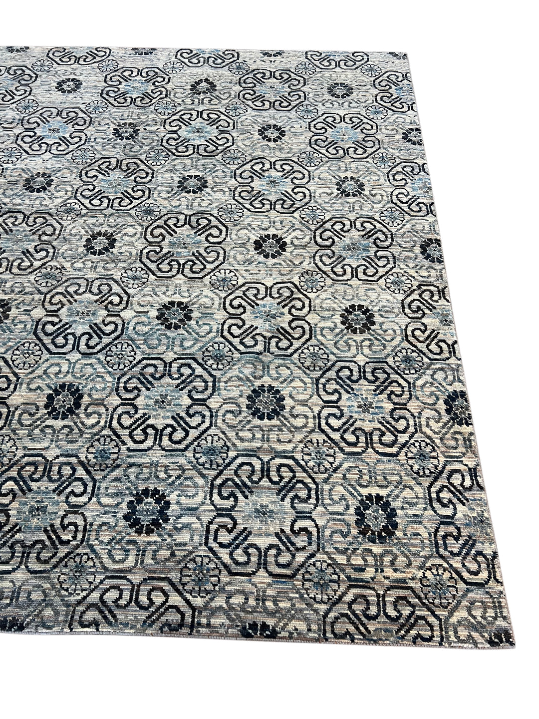 Handcrafted Contemporary Wool Area Rug – Geometric Medallion Design - 9.1’ x 13.9’