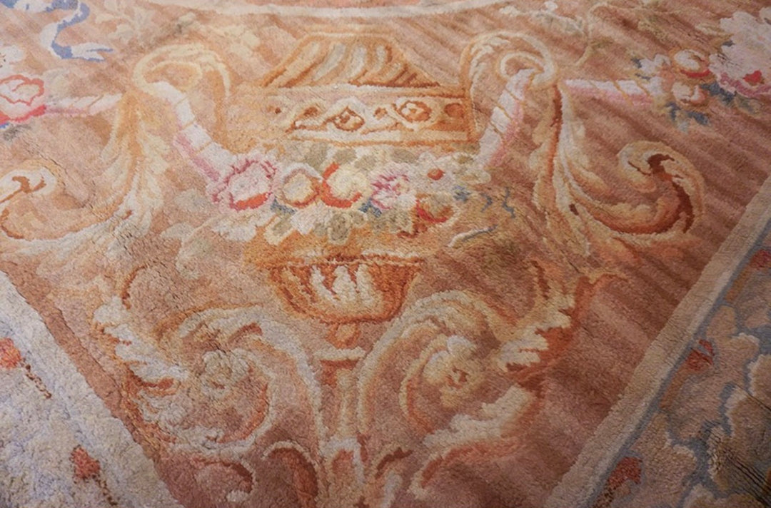 Antique French Savonnerie Rug Circa 1890 – Handwoven Wool Masterpiece – Soft Beige &amp; Blush Floral Design - 14.10 x 20.0