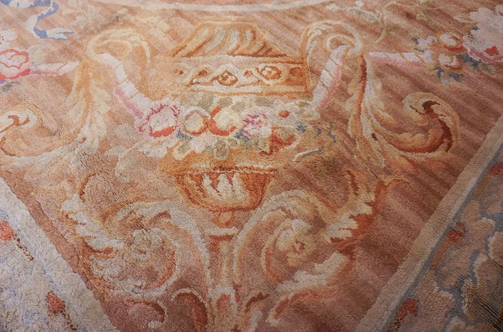 Antique French Savonnerie Rug Circa 1890 – Handwoven Wool Masterpiece – Soft Beige &amp; Blush Floral Design - 14.10 x 20.0