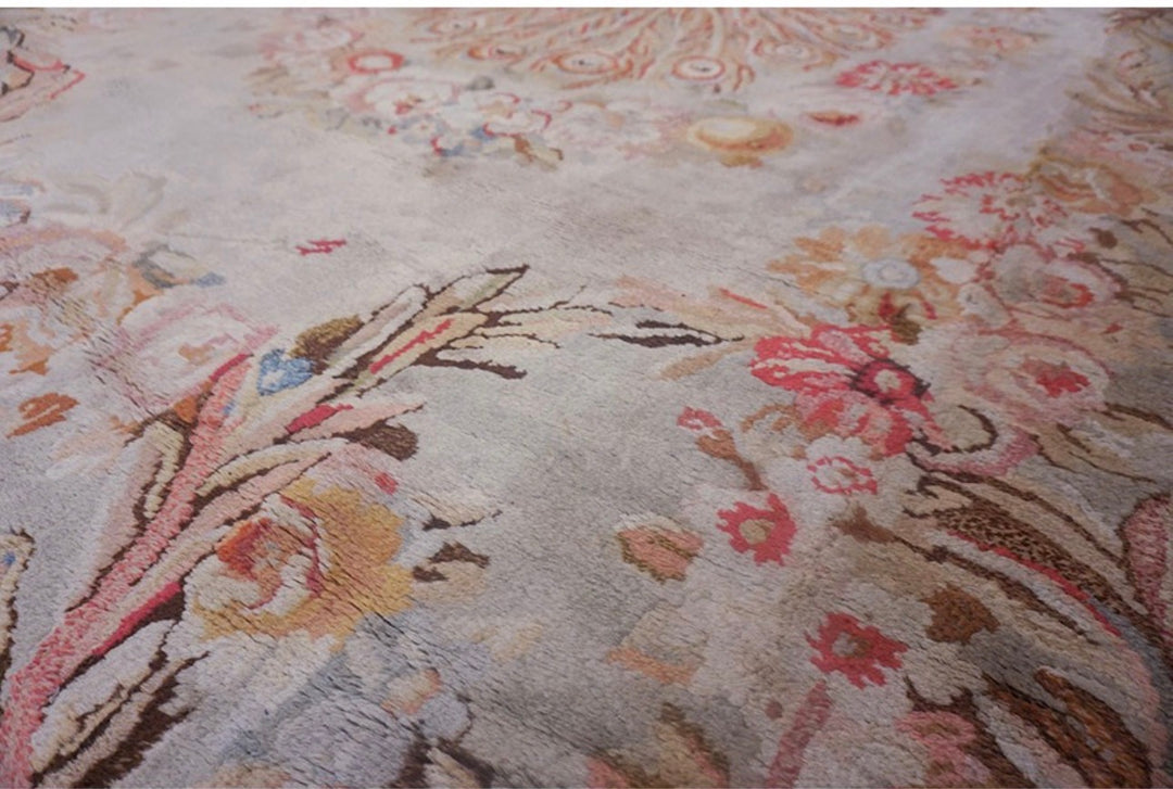 Antique French Savonnerie Rug Circa 1890 – Handwoven Wool Masterpiece – Soft Beige &amp; Blush Floral Design - 14.10 x 20.0