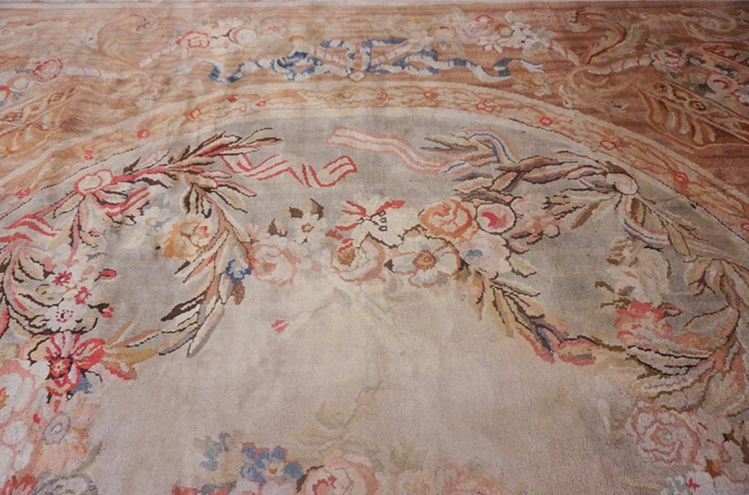 Antique French Savonnerie Rug Circa 1890 – Handwoven Wool Masterpiece – Soft Beige &amp; Blush Floral Design - 14.10 x 20.0
