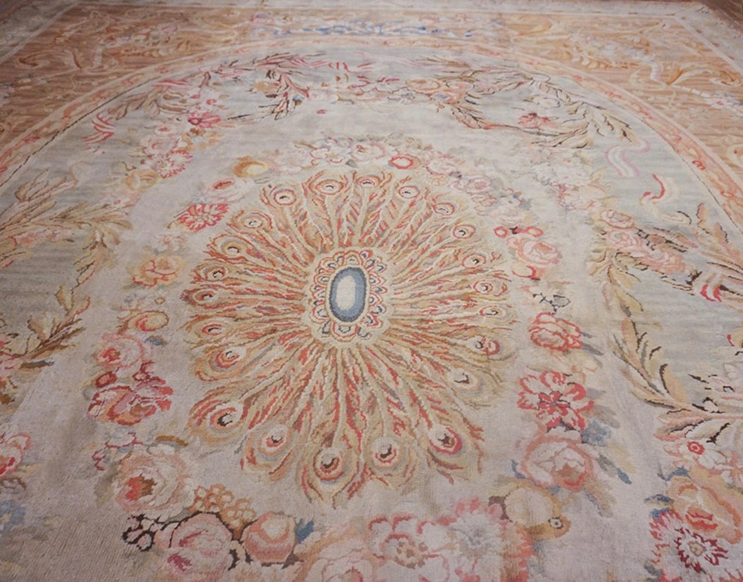 Antique French Savonnerie Rug Circa 1890 – Handwoven Wool Masterpiece – Soft Beige &amp; Blush Floral Design - 14.10 x 20.0