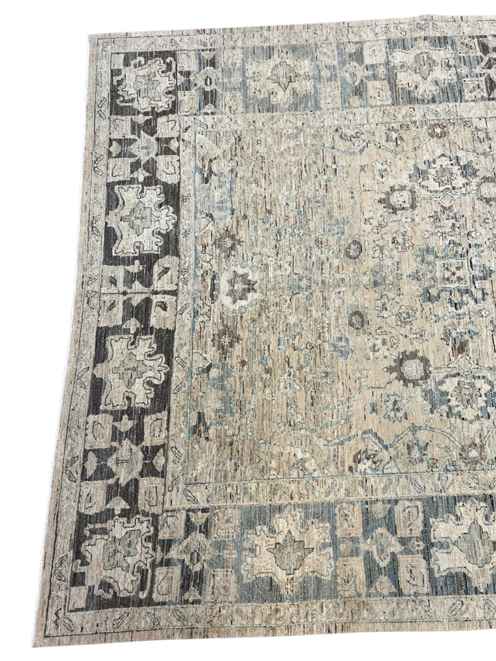 Square Handmade Transitional Wool Rug – Ivory, Charcoal &amp; Soft Blue | 7’6” × 8’5”