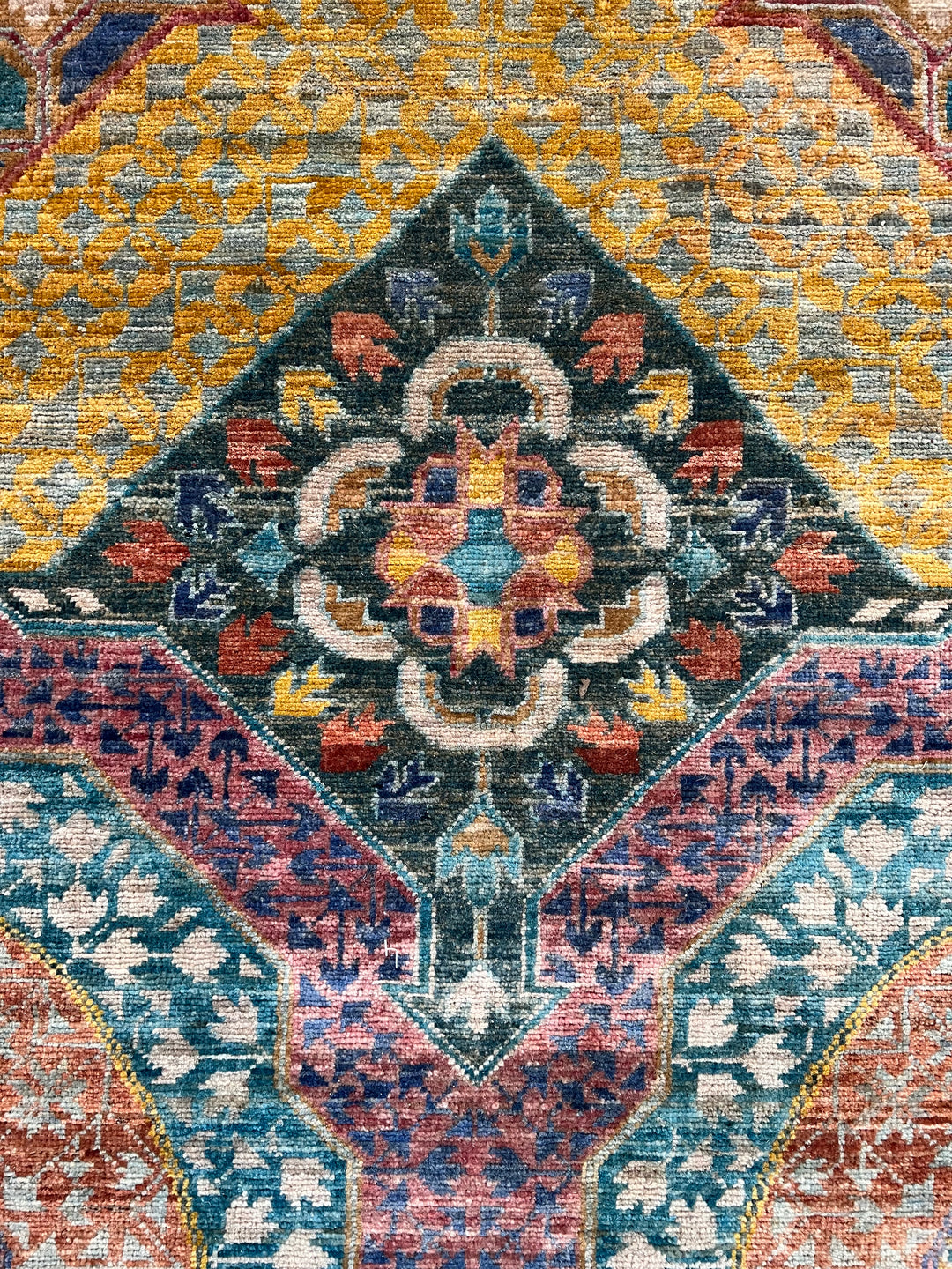 Multicolor Geometric Medallion Design – Hand-Knotted Mamluk Wool Rug – 13.3’ x 19.2’