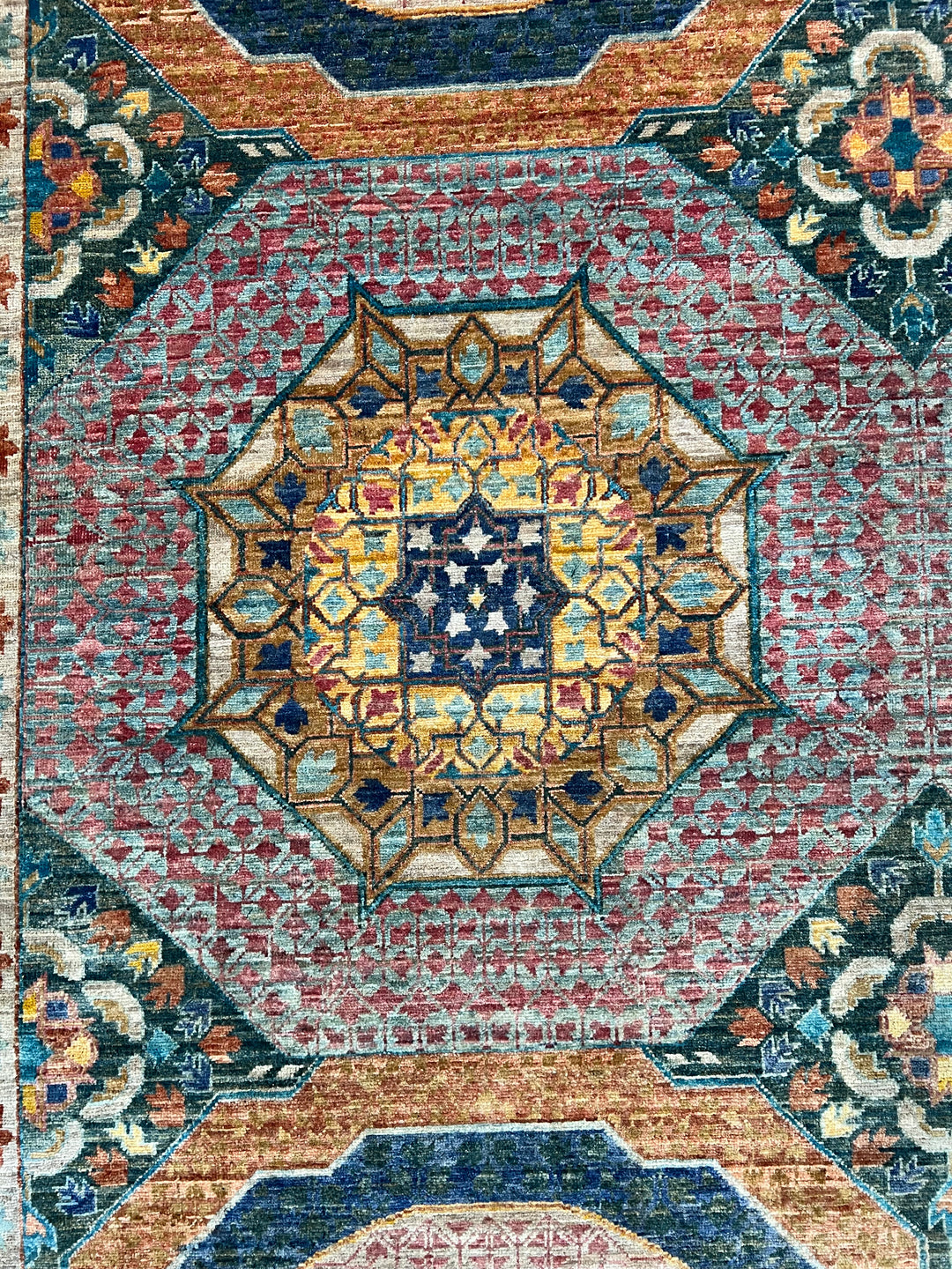 Multicolor Geometric Medallion Design – Hand-Knotted Mamluk Wool Rug – 13.3’ x 19.2’