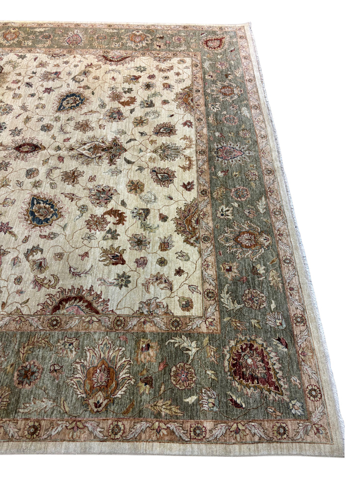 Ivory &amp; Sage Green Floral Wool Rug – 12.0’ x 14.10’