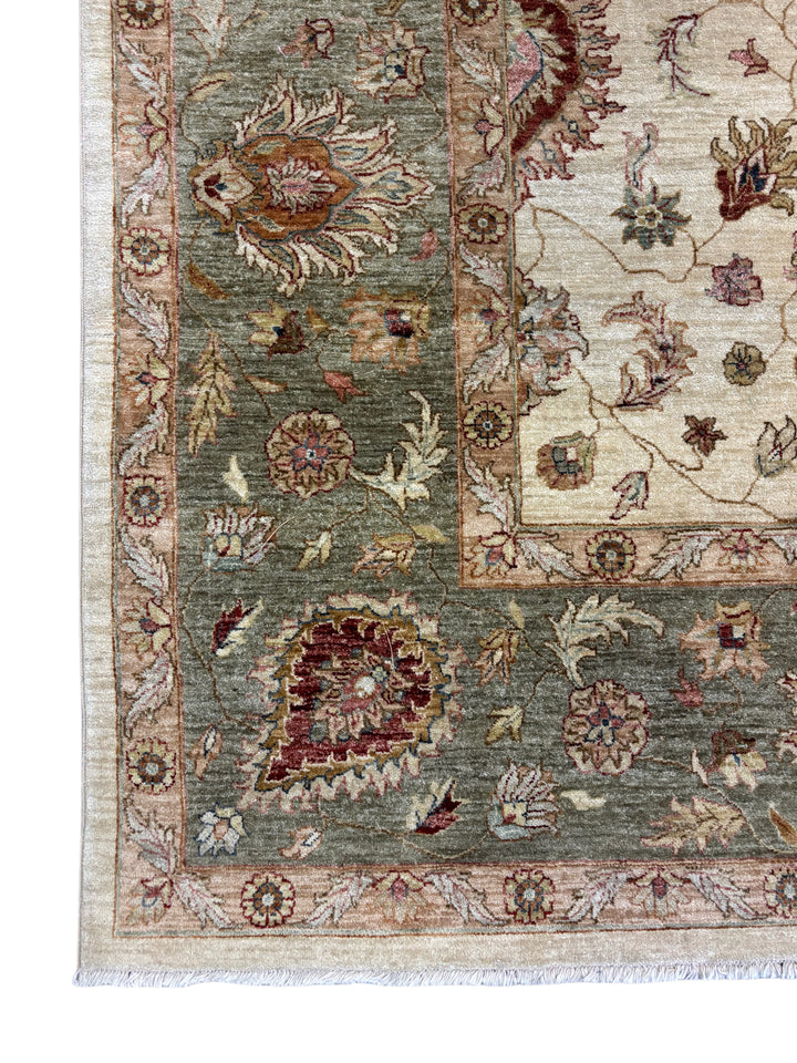 Ivory &amp; Sage Green Floral Wool Rug – 12.0’ x 14.10’
