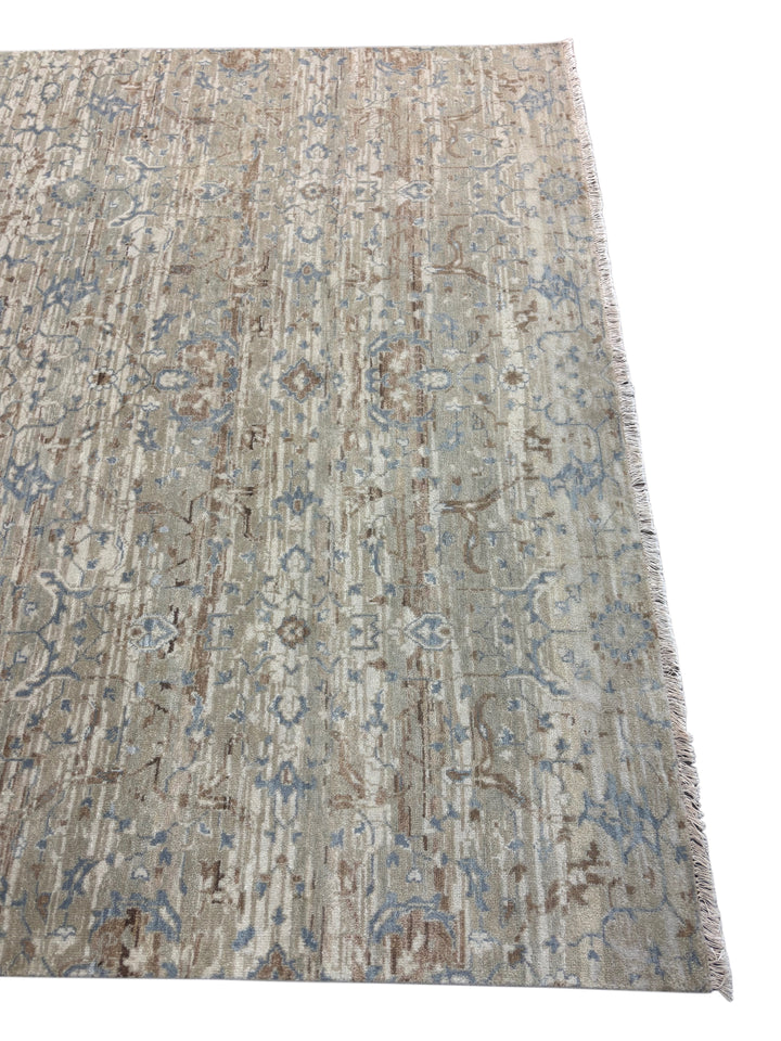 Soft Beige, Taupe &amp; Light Blue Distressed Floral Rug – 8.0’ x 10.0’