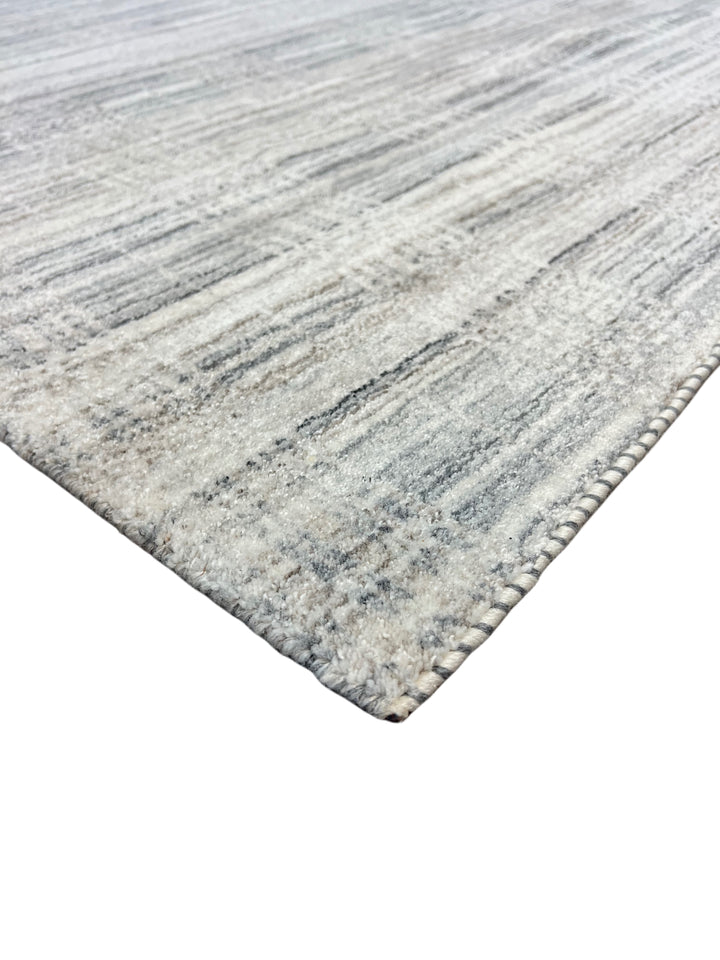 Gray, Ivory &amp; Charcoal Abstract Plaid Rug – 7’ x 10’