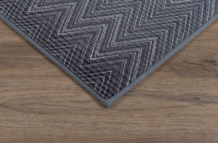 Aster – Geometric Chevron Nylon Carpet