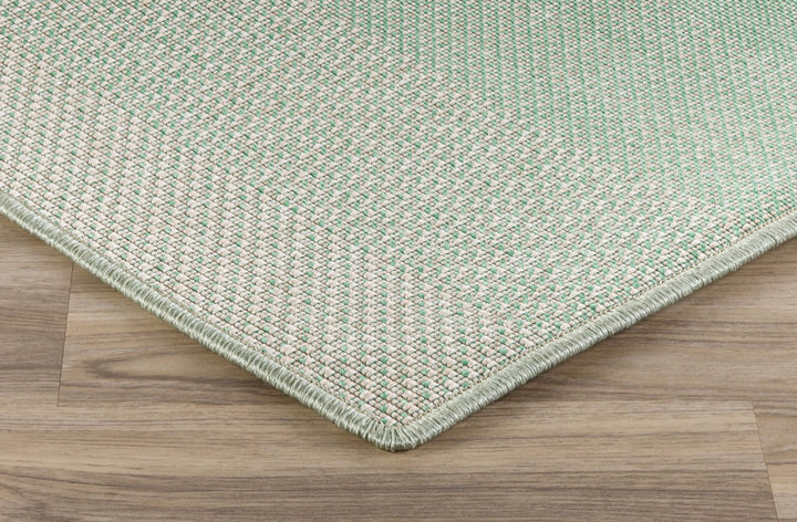 Luca - Striped Indoor/Outdoor Polypropylene Carpet