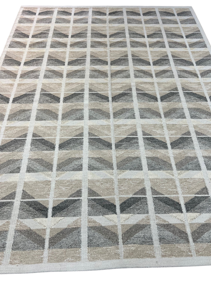 Charcoal Gray, Taupe &amp; Ivory Geometric Flatweave Wool Area Rug – 9’0” x 12’0”
