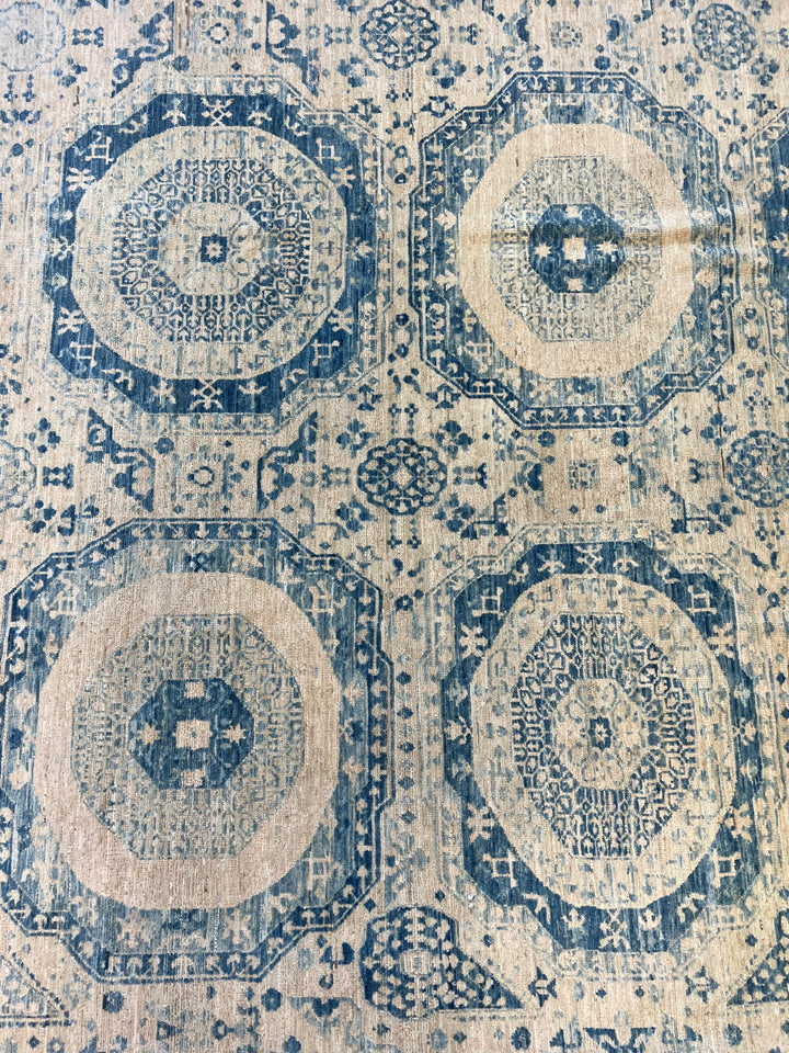 Blue &amp; Ivory Octagonal Medallion Rug – 7’10” x 9’9”