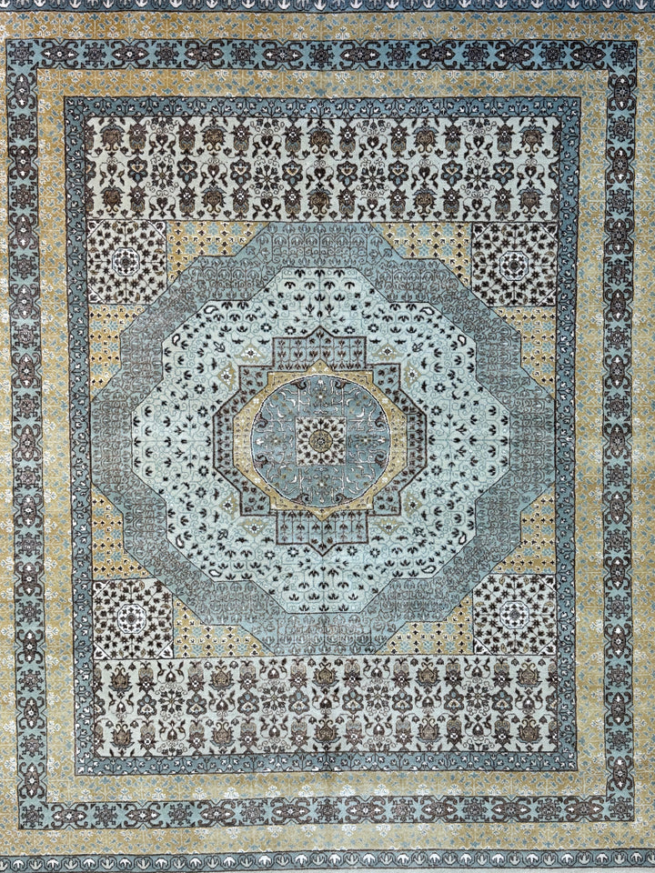 Soft Blue, Ivory &amp; Gold Floral Medallion Rug – 8’1” x 9’11”