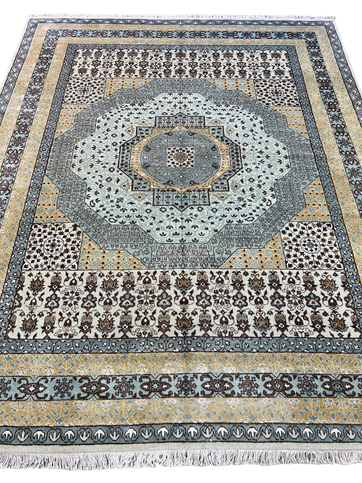Soft Blue, Ivory &amp; Gold Floral Medallion Rug – 8’1” x 9’11”
