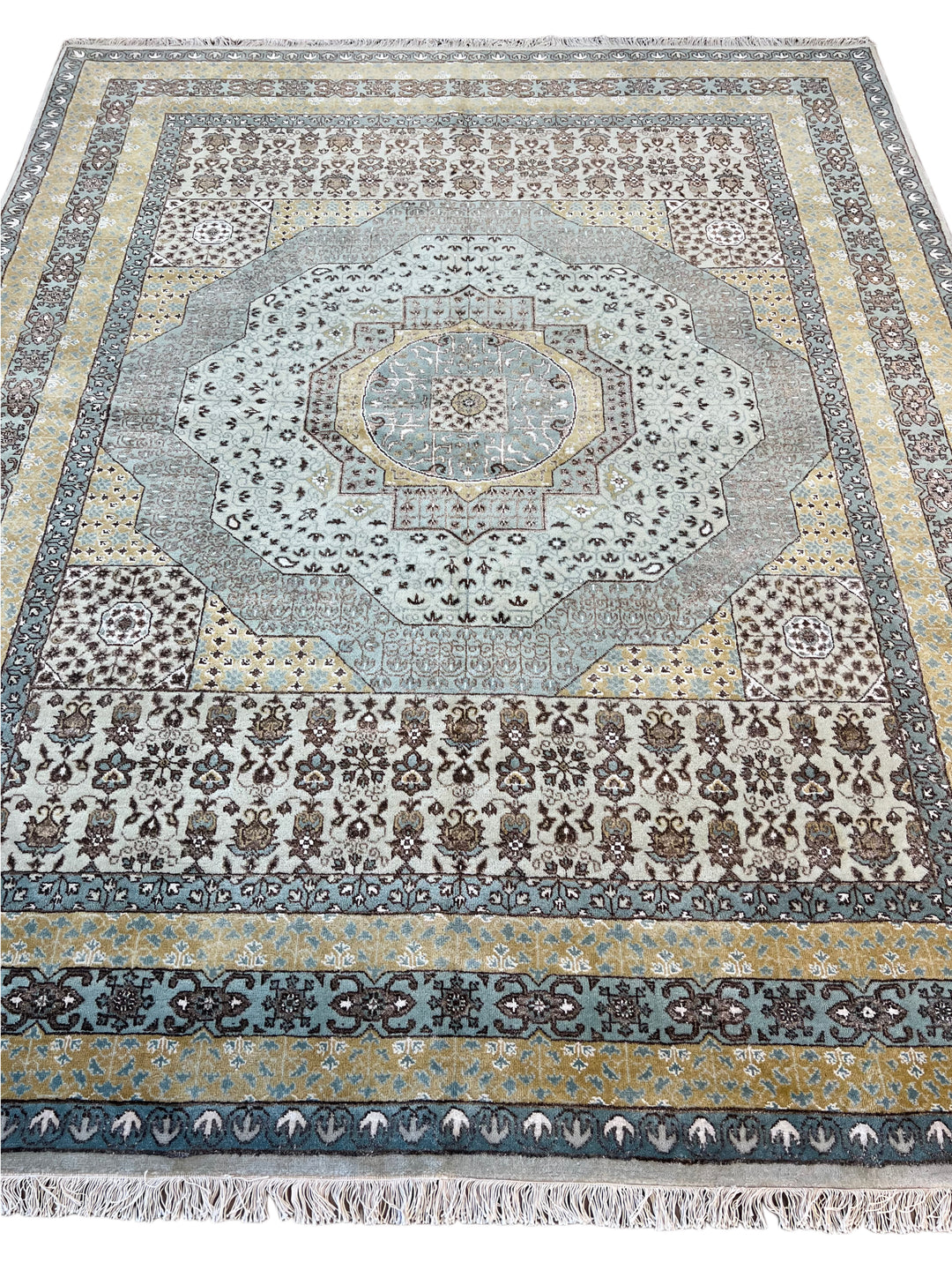 Soft Blue, Ivory &amp; Gold Floral Medallion Rug – 8’1” x 9’11”