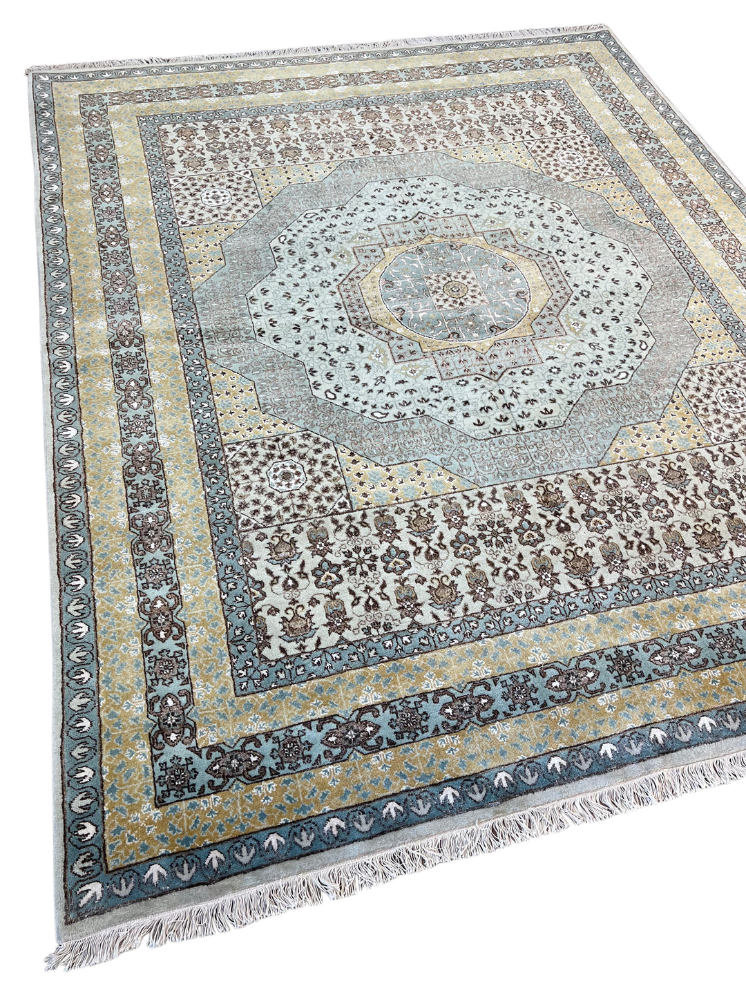 Soft Blue, Ivory &amp; Gold Floral Medallion Rug – 8’1” x 9’11”