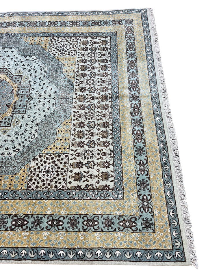 Soft Blue, Ivory &amp; Gold Floral Medallion Rug – 8’1” x 9’11”