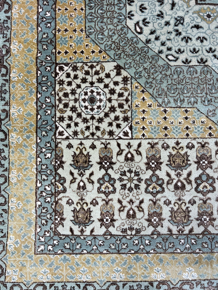 Soft Blue, Ivory &amp; Gold Floral Medallion Rug – 8’1” x 9’11”