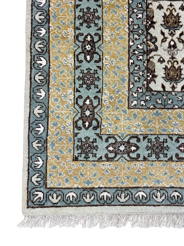Soft Blue, Ivory &amp; Gold Floral Medallion Rug – 8’1” x 9’11”