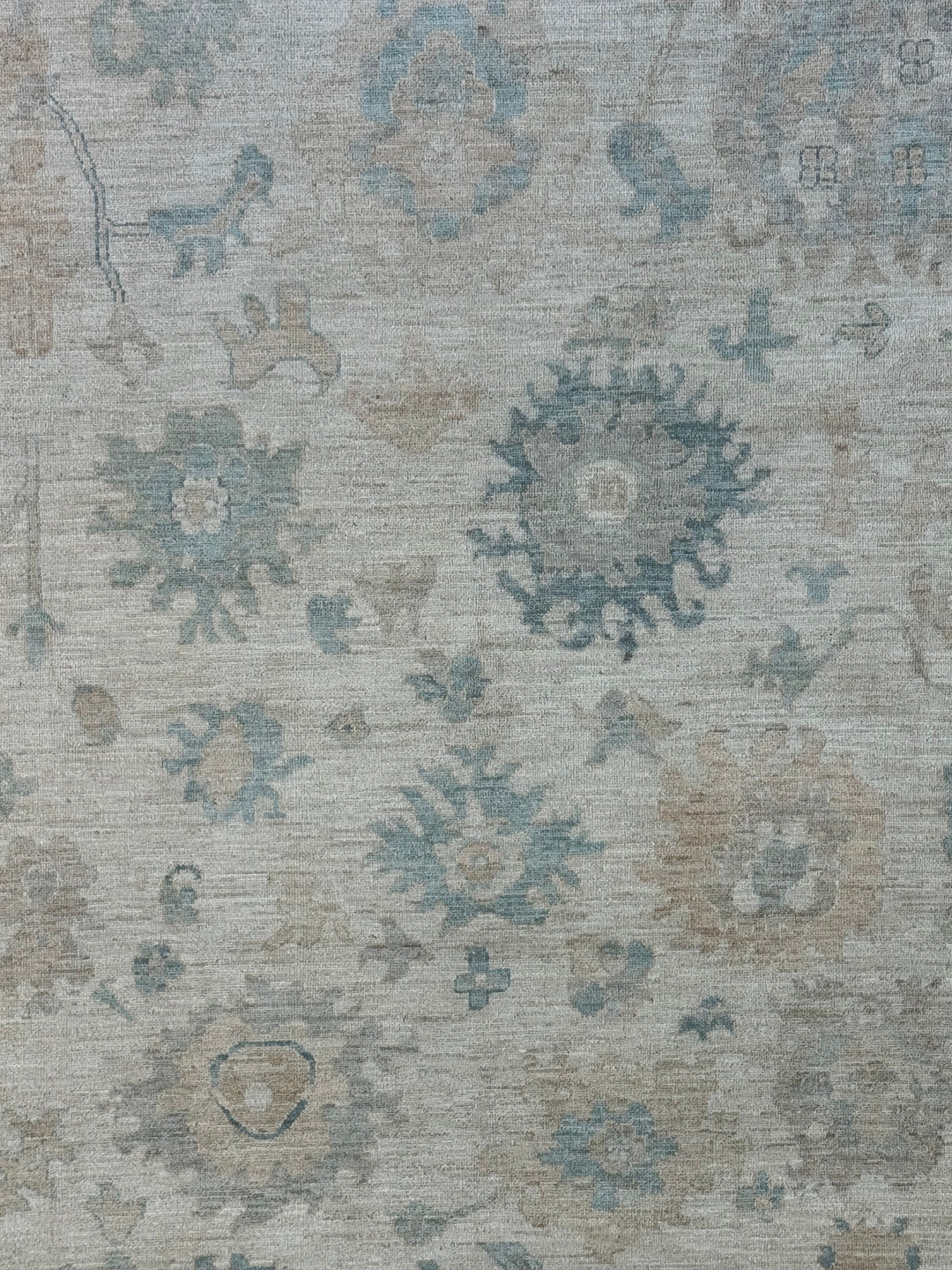 Soft Blue, Ivory &amp; Beige Oushak Style Rug – 7’11” x 9’9”