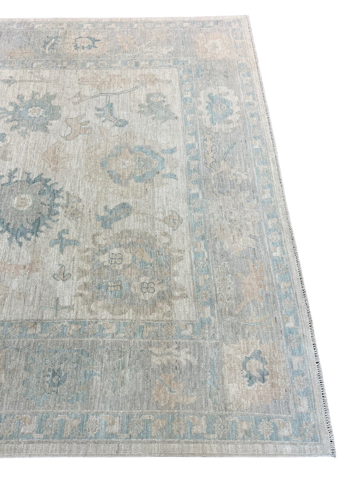 Soft Blue, Ivory &amp; Beige Oushak Style Rug – 7’11” x 9’9”