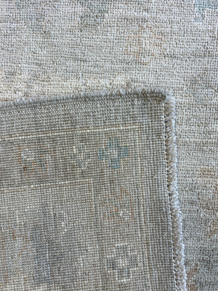 Soft Gray, Ivory &amp; Blue Oushak Style Rug – 8’0” x 9’10”