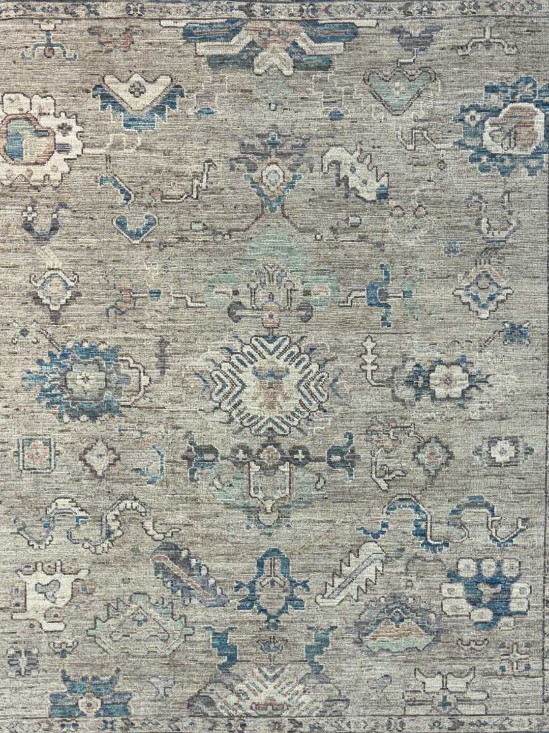 Soft Gray &amp; Blue Floral Oushak Style Area Rug – 8’3” x 9’10”