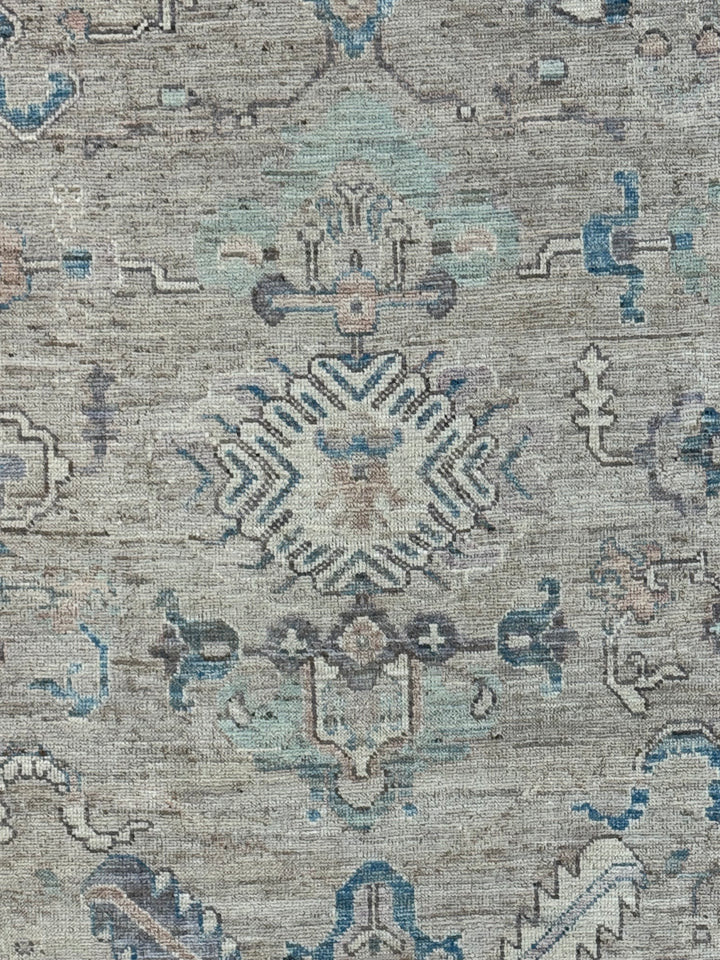 Soft Gray &amp; Blue Floral Oushak Style Area Rug – 8’3” x 9’10”