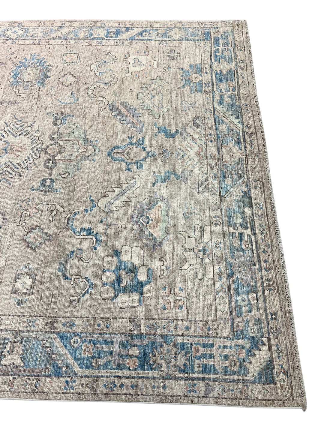 Soft Gray &amp; Blue Floral Oushak Style Area Rug – 8’3” x 9’10”