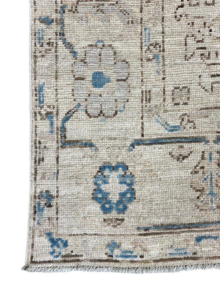 Ivory, Soft Gray &amp; Blue Floral Oushak Style Area Rug – 8’2” x 9’10”