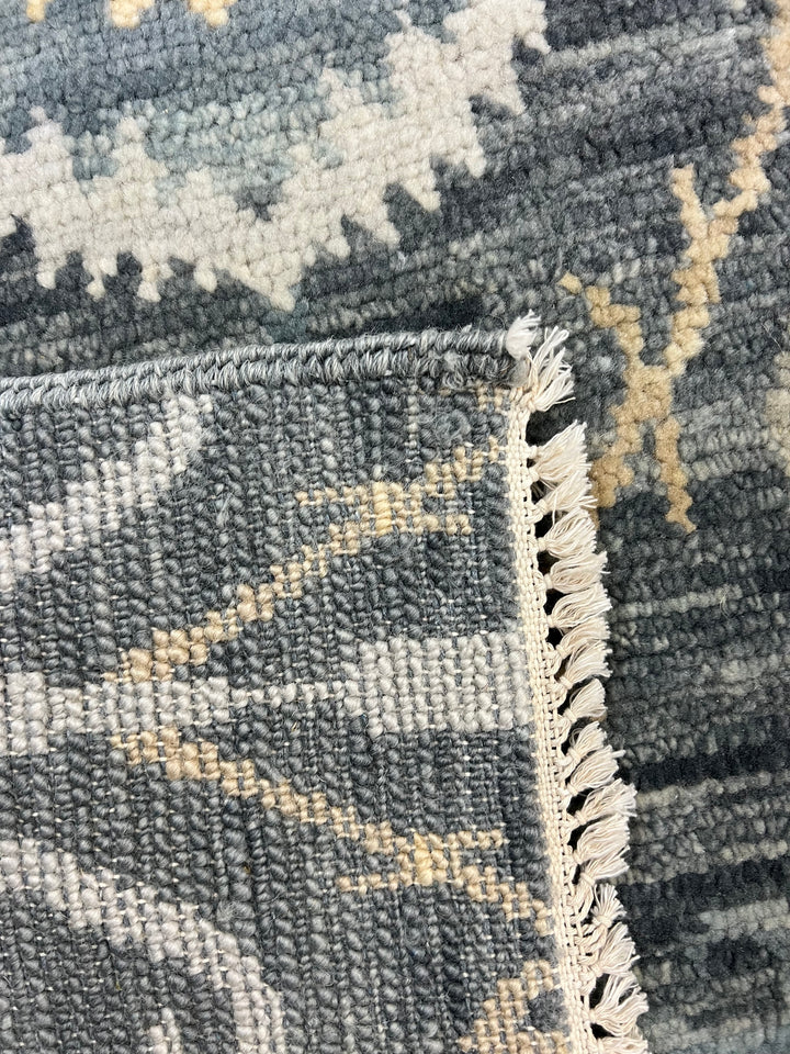 Charcoal Gray, Ivory &amp; Gold Geometric Area Rug – 9’0” x 12’2”